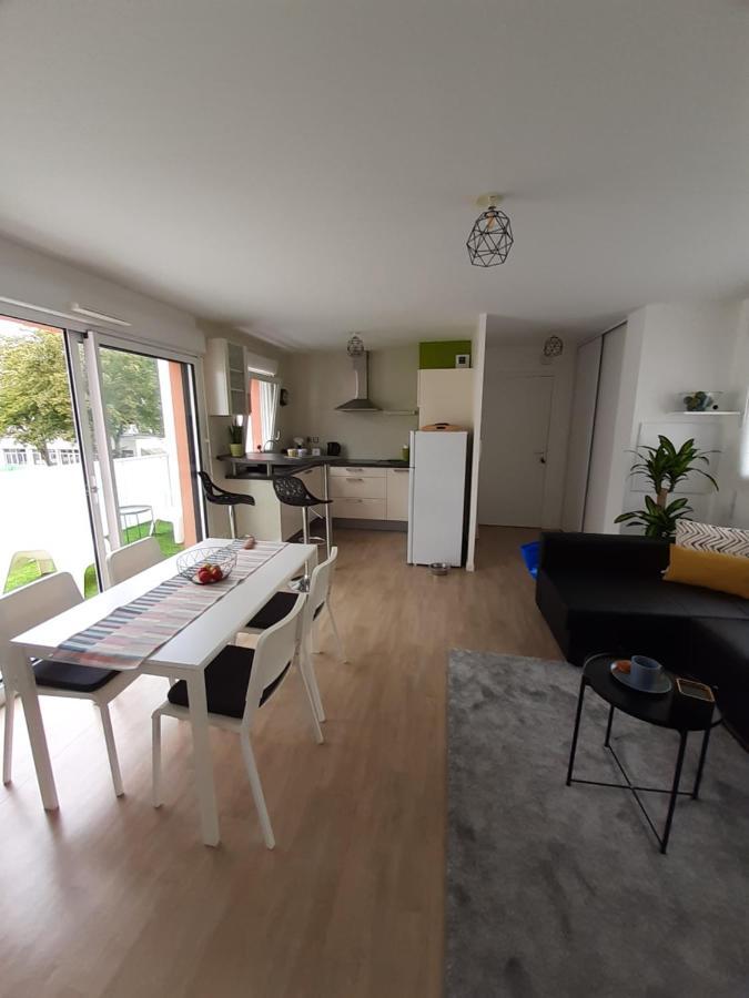 RESIDENCE APPART CENTRE VILLE LORIENT Calme Garage Lorient Exterior foto